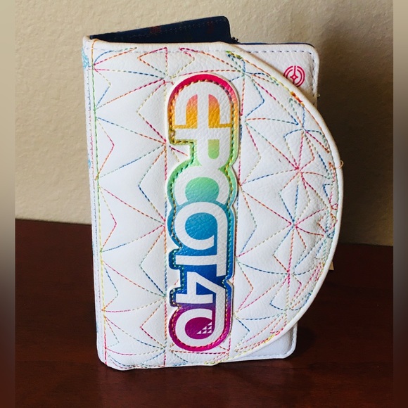 ✨ Loungefly Disney EPCOT Wallet. NWT ✨ - Picture 11 of 16